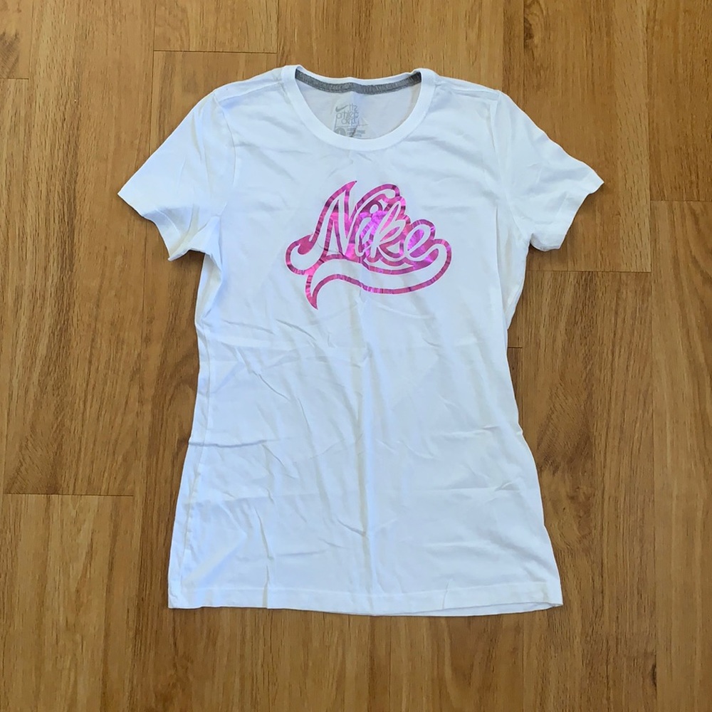 Nike Crewneck Slim Fit Tee • L